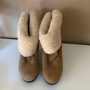 Women's Tan UGG Boots